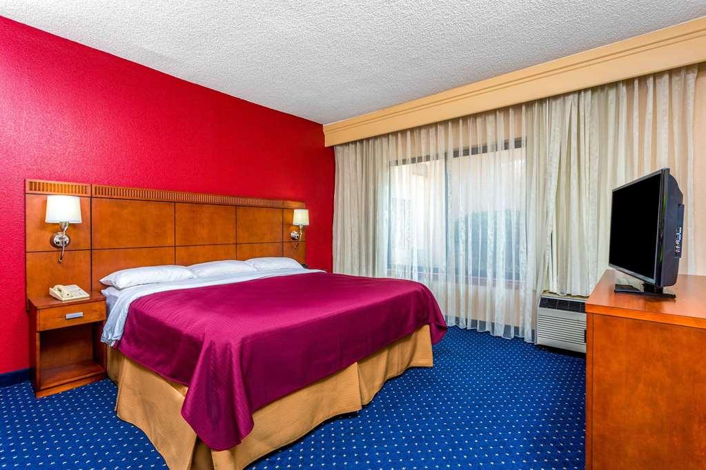 Comfort Inn Roswell-Dunwoody Bagian luar foto