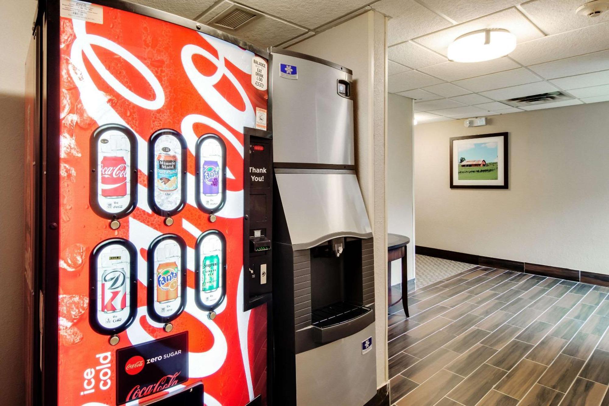 Comfort Inn Roswell-Dunwoody Bagian luar foto