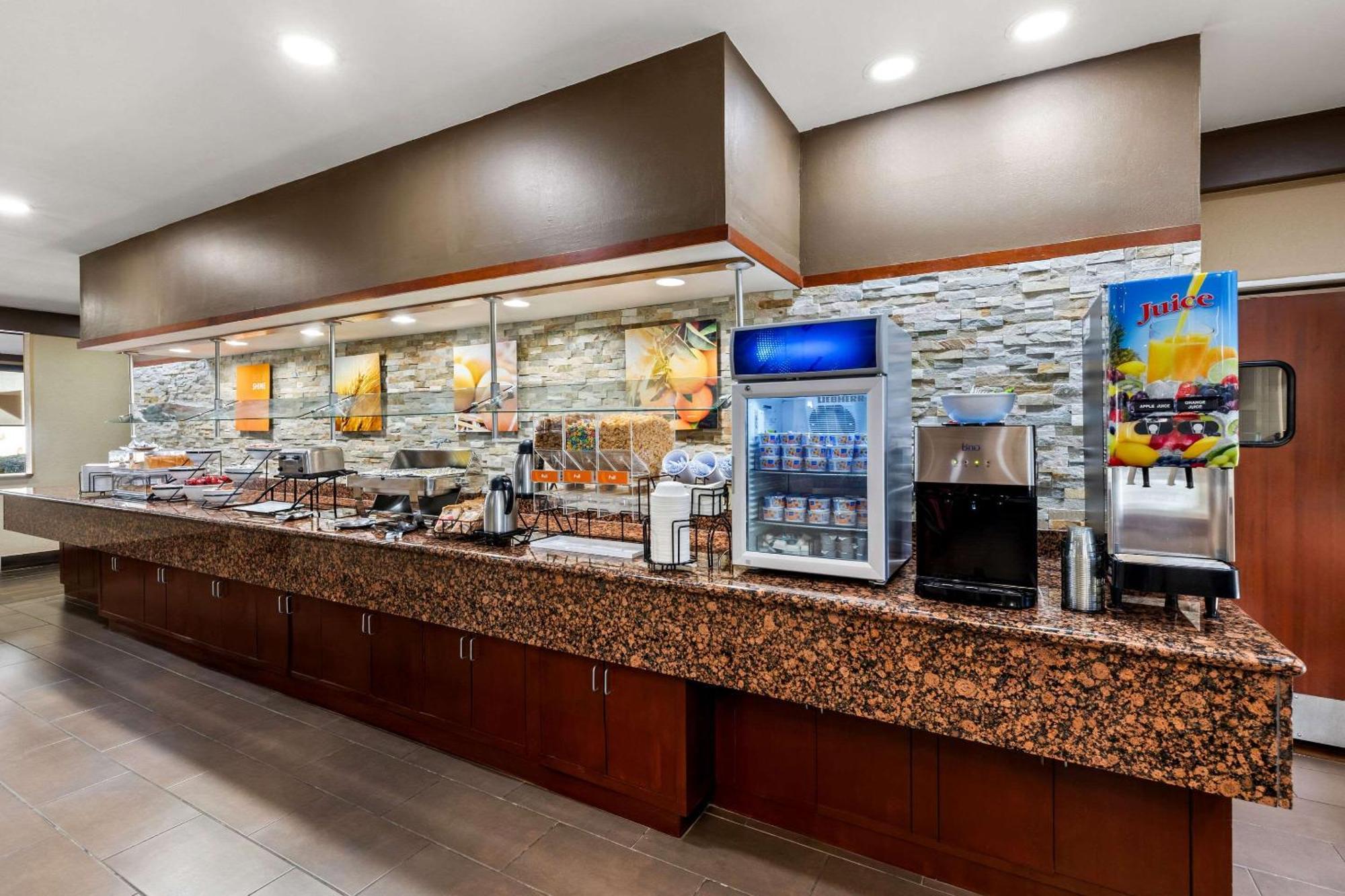Comfort Inn Roswell-Dunwoody Bagian luar foto