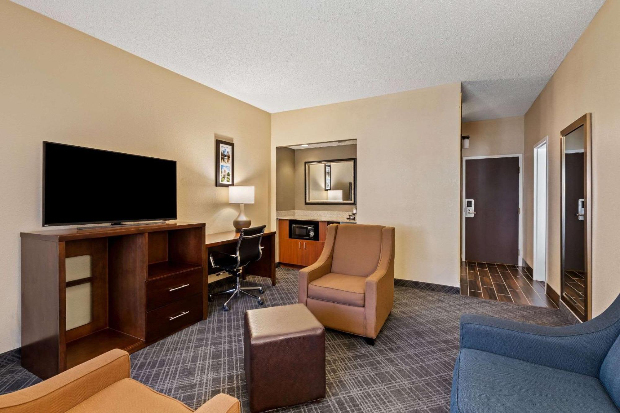 Comfort Inn Roswell-Dunwoody Bagian luar foto