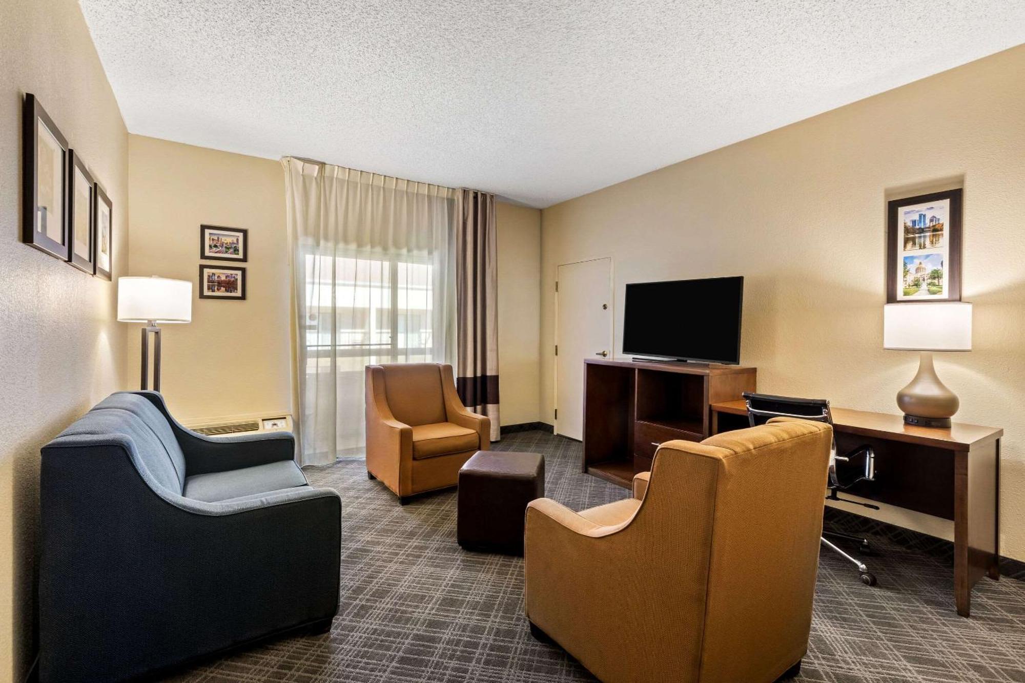 Comfort Inn Roswell-Dunwoody Bagian luar foto