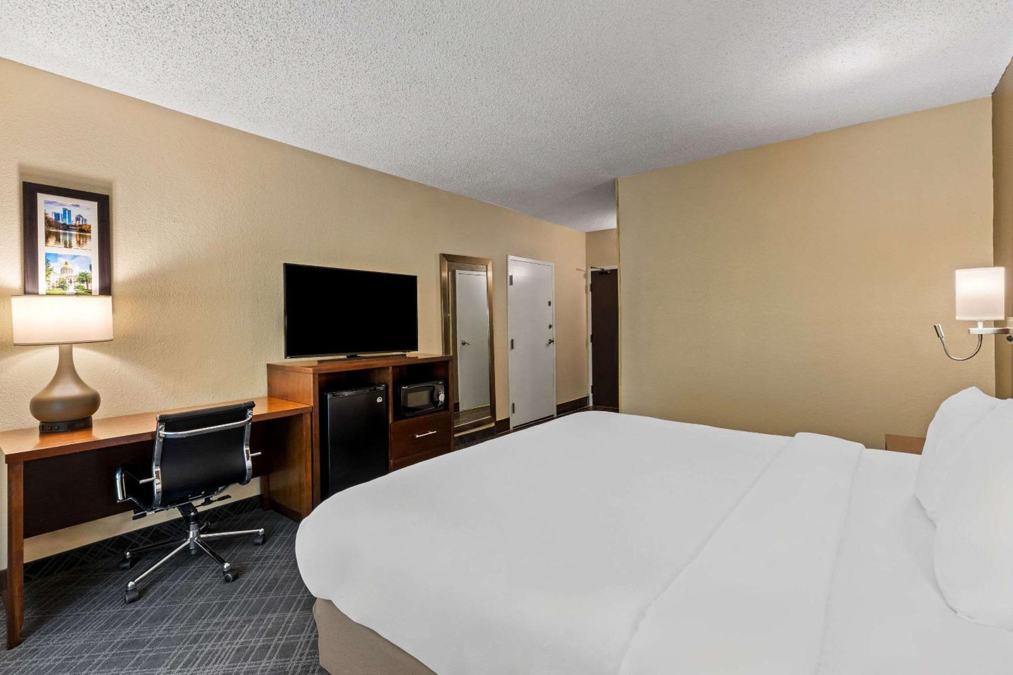 Comfort Inn Roswell-Dunwoody Bagian luar foto