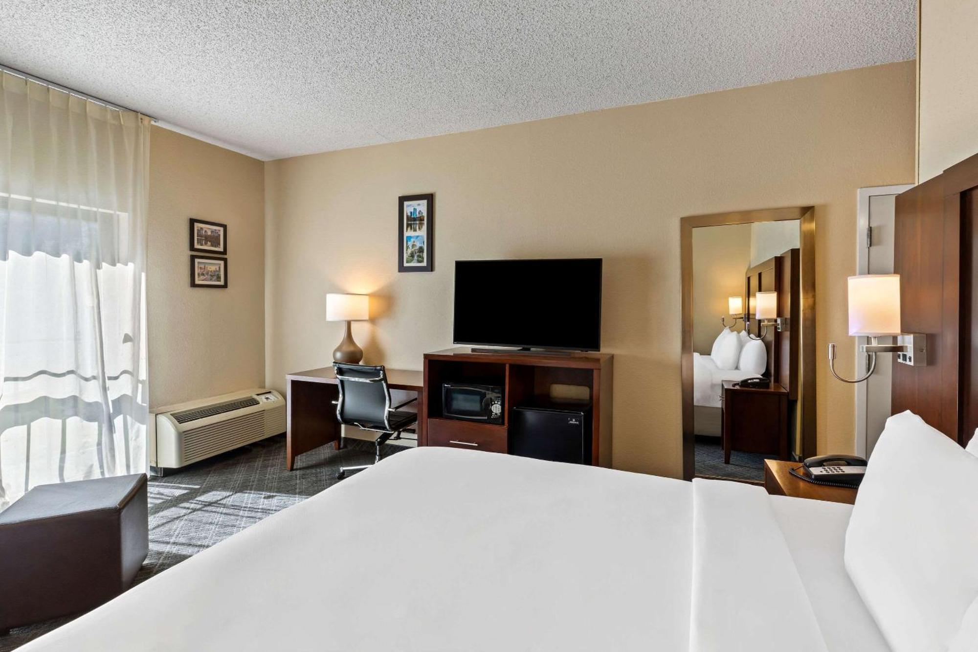 Comfort Inn Roswell-Dunwoody Bagian luar foto