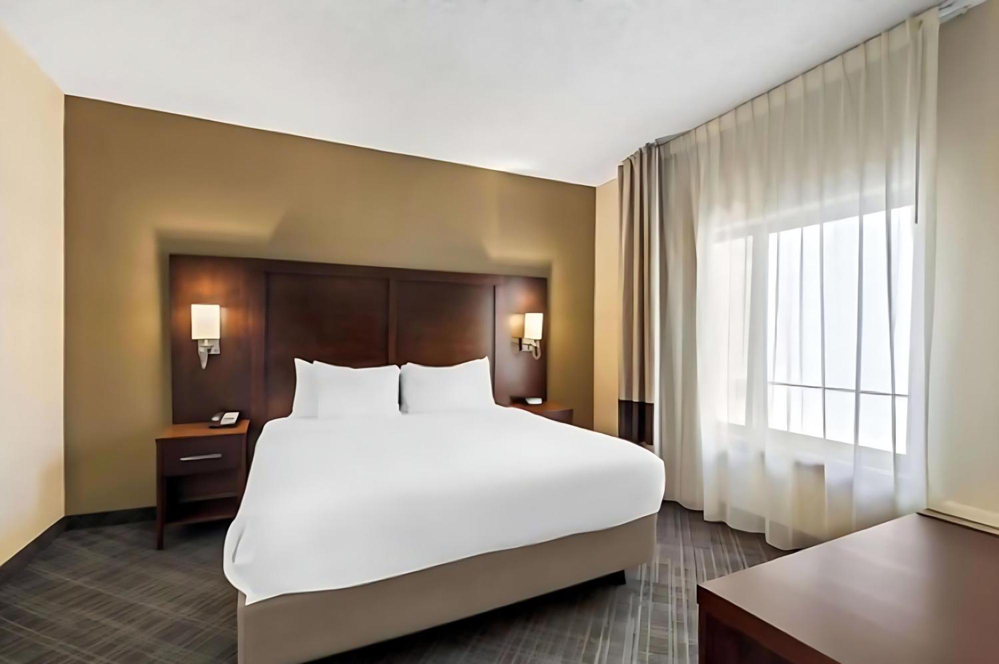 Comfort Inn Roswell-Dunwoody Bagian luar foto